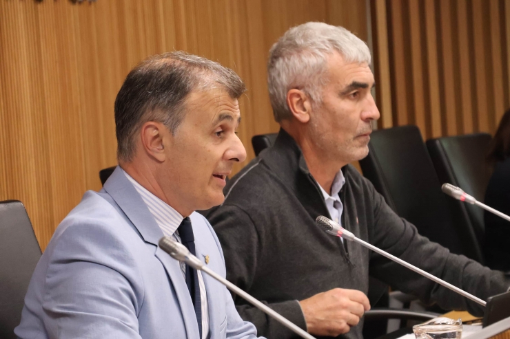 El ministre de Funció Pública i Transformació Digital, Marc Rossell, amb el conseller Marc Magallon.